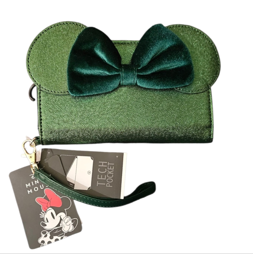 Disney - NEW Minnie Mouse Wicked Green Glitter Sparkily Wristlit w/Phone Pocket